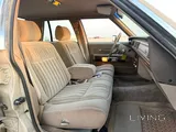 Ford Crown Victoria 1998 V8